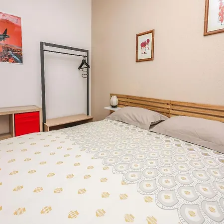 Apartament Aux Marches De Saint-salvy -