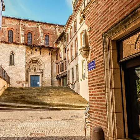 Aux Marches De Saint-salvy - *